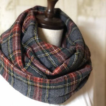 メチャ軽❣️ピュアウールガーゼ二重巻きスヌード❤️クラシカルタータンチェック（にび色）
