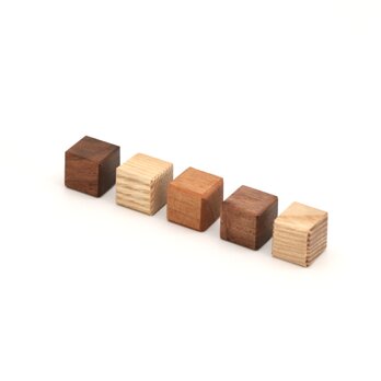 シンプルな木製キューブマグネット〈ミックス5個〉 無垢材の温もり×強力ネオジム磁石 北欧ナチュラル 冷蔵庫やデスク周り