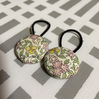 くるみボタン リバティA ピンク ヘアゴム 2点セットリバティ プリント 花柄 27mm Forget Me Not
