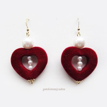 パール×ベロア調オープンハートピアス【イヤリング等変更可】