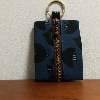 イヤホン入れ　２