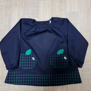 【80～160】りんごポケット グリーンチェック ネイビー 長袖スモック 裾切替 ツヤ加工あり 着丈延長可