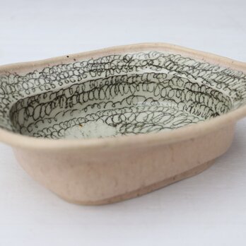 手びねり　浅鉢グルングルン