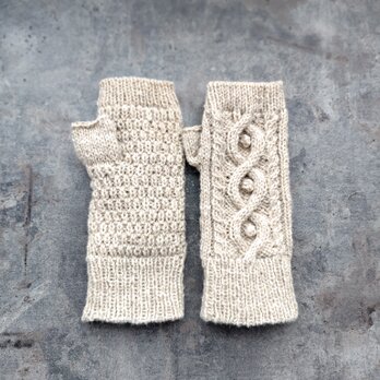 Hand-knit hand warmers / ⦿⦿⦿