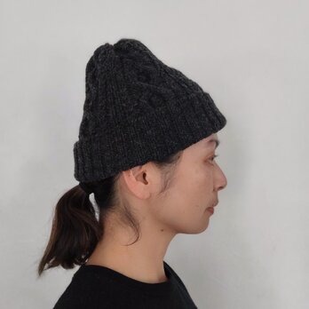 Hand-knitted Cuffed Beanie / ⦿⦿⦿