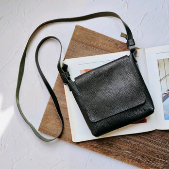 【姫路レザー】ポストマンのメールバッグ(ショルダーバッグ/ミニ/メンズ/レディース/コンパクト/旅行/軽い)ブラック