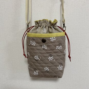 外ポケット付き　巾着ポーチ　あおり巾着ポシェット　綿麻シーチングキルティング　小花