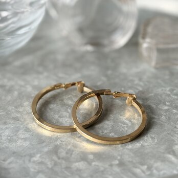 YA227-【 AVON 】エイボン・ヴィンテージイヤリング 1980's Flat Hoop Gold Tone