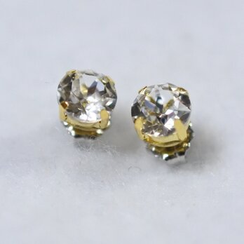 （クリアランスセール）スワロフスキー・チャトンのピアス（6mm・クリスタル・チタンポスト）
