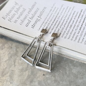 YA229-【 AVON 】エイボン・ヴィンテージイヤリング 1977 "Sweet Whispers"