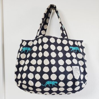 普段使いのマチたっぷりトートバッグ パンサー柄