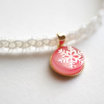 【受注製作】レジンアート　ラウンドモチーフとタティングレースとサテンリボンのチョーカー〈雪の結晶・赤〉