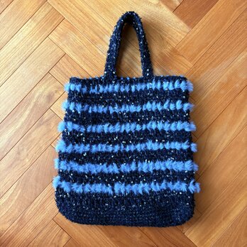 黒地にふわふわブルーのボーダートートバッグ❤︎