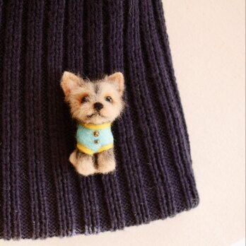 ヨークシャーテリアの羊毛フェルトブローチ