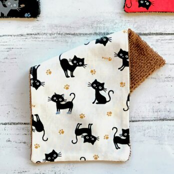 猫　ハンカチタオル　ハーフハンカチ　白　名入れ　マイクロファイバータオル