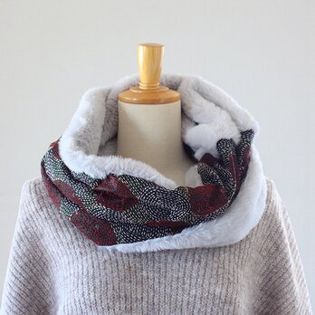 カンタ刺繍シルクとエコファーのねじりスヌードD