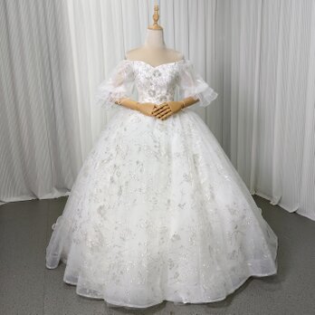 豪華！ウェディングドレス パフスリーブ キラキラ光る刺繍 プリンセスライン 贅沢な総レース 拳式/前撮り