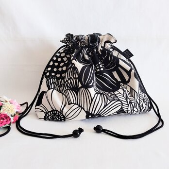 北欧の大きな花 巾着袋（大）