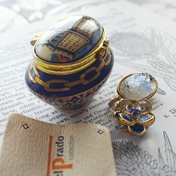 ヴィンテージ　C.スペイン陶磁器ケース／ペンダント2つ／古書（植物画）Package