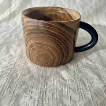 カップ　癒しの木製カップ（針槐）