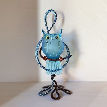 ふくろうとト音記号のフラワーベース(ブルーアーム)