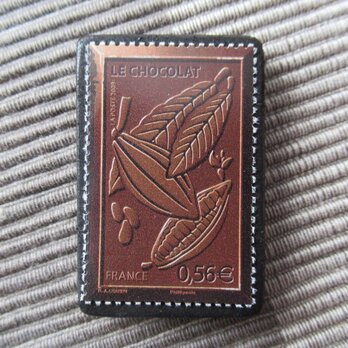 フランス　チョコレート切手ブローチ10696