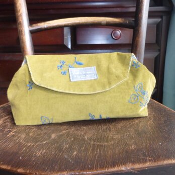 黄色に刺繍柄のぷっくりした巾広ポーチ（送料無料)