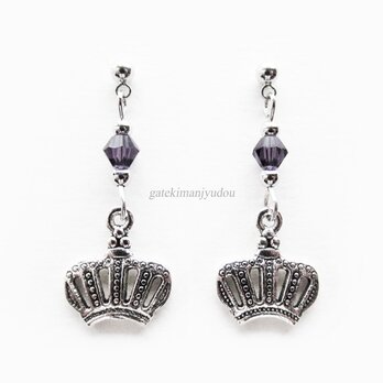 〈ビーズの色が選べる〉王冠ピアス【イヤリング等変更可】