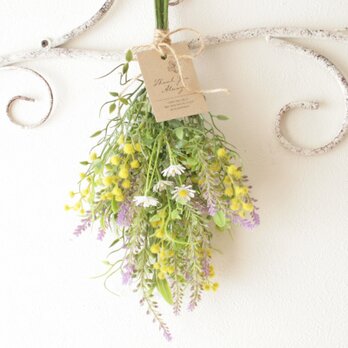 ミモザとラベンダーのスワッグ