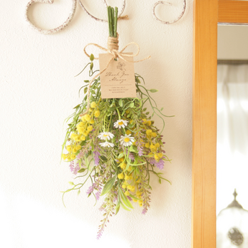 ミモザとラベンダーのスワッグ