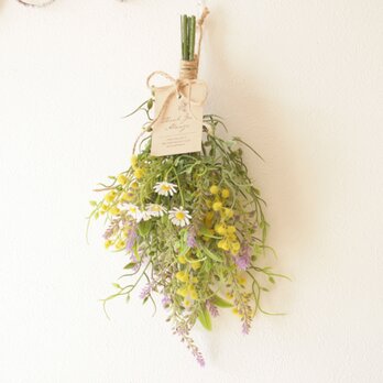 ミモザとラベンダーのスワッグ