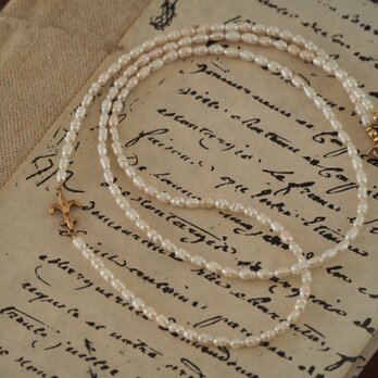 白の魔法　ケシパール