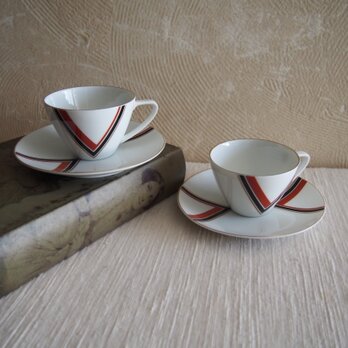 昭和レトロモダン　V字紋様カップ＆ソーサー二客組