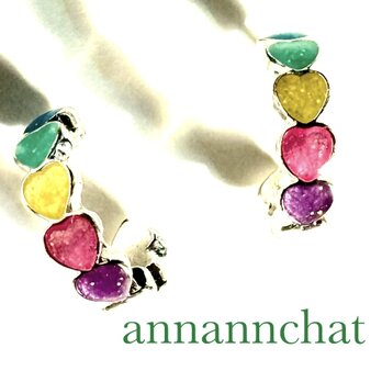 【 ７つの　ハート　暗闇で光る　蓄光　ピアス】バレンタイン　ラッキーナンバー