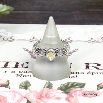 （新作）スワロとジルコニアの小さなティアドロッププリンセスリング〔スワロ/ジルコニア ビーズリング〕《ビーズアクセサリー》