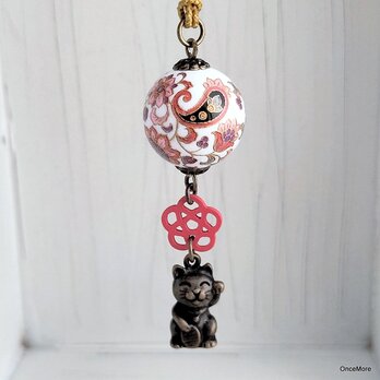 和柄玉と招き猫の根付け・帯飾り（AG）