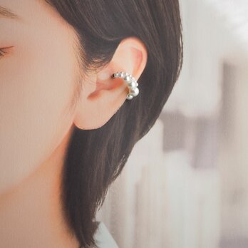 パールのウェーブイヤーカフ・小（ホワイト）【受注】