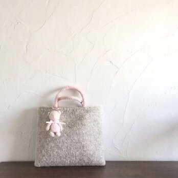 Pinkish Green のクロッシェバッグ - 春色ベアをお供に
