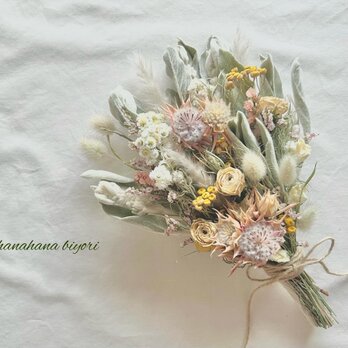 ラムズイヤーとミニ薔薇や小花のスワッグ･ブーケのコピー