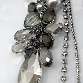 キラキラ光雫チャーム　透明ブラック