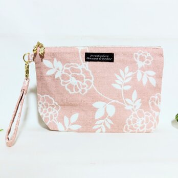 優しいピンクの持ち手付きポーチ