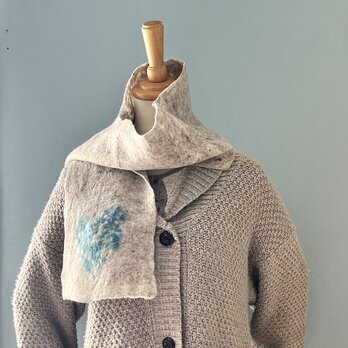 メリノウールのハートマフラー（ライトブラウン）