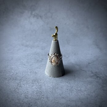 280 ヴィンテージ 静かに微笑む横顔 – シェルカメオ シルバーリング