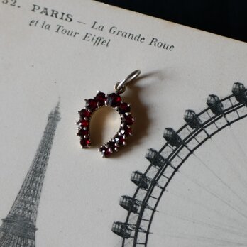 純銀　ホースシュー　ガーネット　ペンダントトップ　ヨーロッパヴィンテージ　ブロカント　