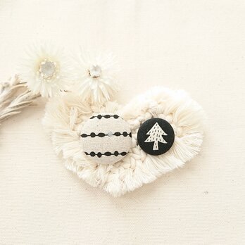 ★くるみボタンブローチ★