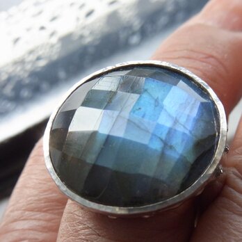 ラブラドライトの指輪