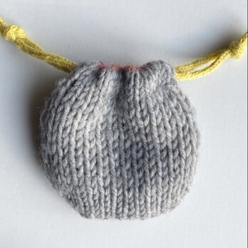 巾着をひらいたら。/  手編みの巾着　no238