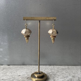 Vintage 90s-00s USA retro gold tone metal beads pierces