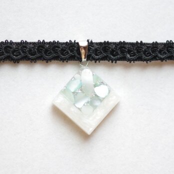 【受注製作】レジンアート　スクエアモチーフとタティングレースとベルベットリボンのチョーカー〈囁き貝・アクアマリン〉