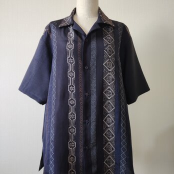 アロハシャツ紺色幾何学模様ストライプ